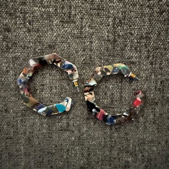 Colorful Hexagon Acrylic Earring - Picture 7 of 9